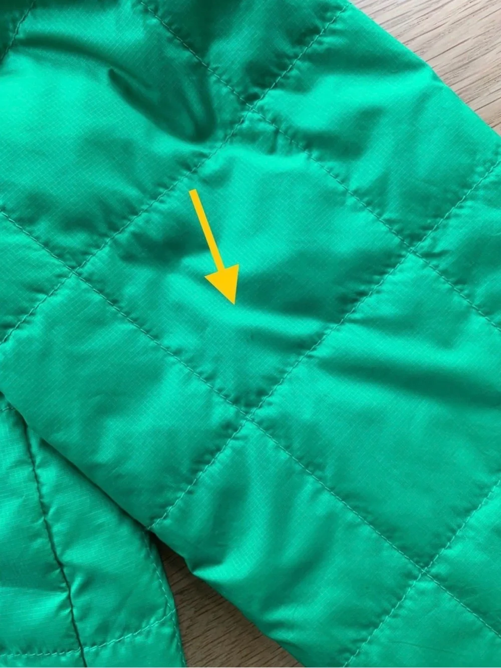 REI Kids Green Puffer Down Jacket Medium 10-12 - small stains